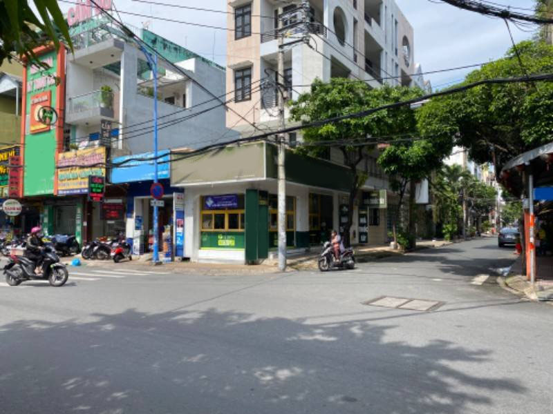 Cho Thuê Mặt bằng Góc 2 Mặt tiền  Đồng Đen P. 14 Quận Tân Bình 